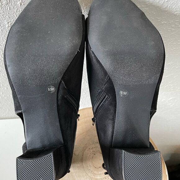Charter Club Black Suede Chunky Heels Size 9.5 EUC - Picture 7 of 8